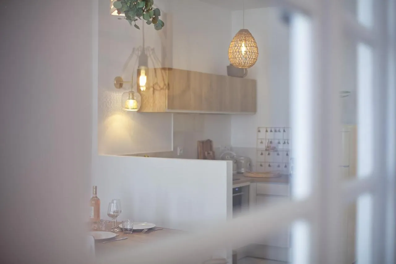 Apartment La Ciotat Authentique - T3 A 2 Pas Du Port Et Des Plages - Parking Souterrain Offert